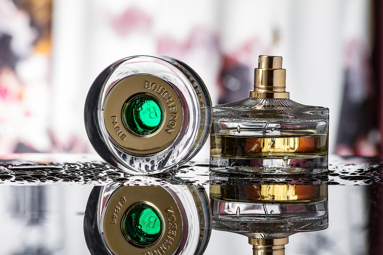 Sentir Cheiro de Perfume do Nada: Explicação e Curiosidades