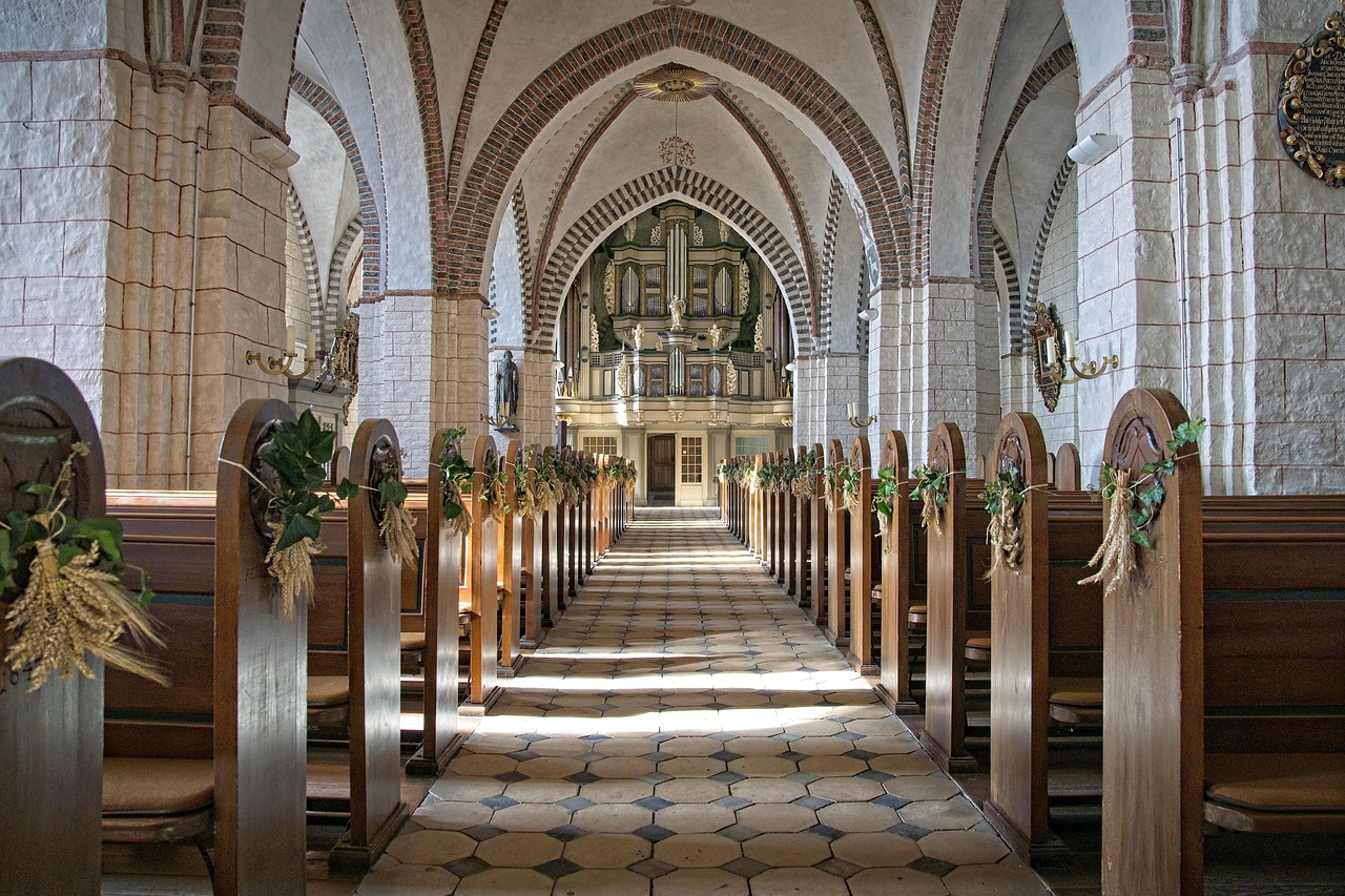 Sonhar com Igreja Católica: Significado