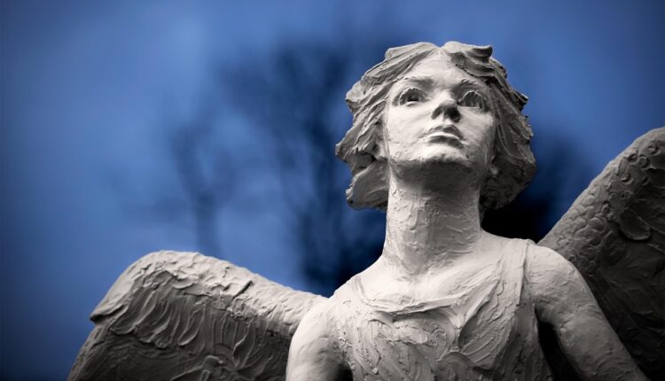 Sonhar com Cemitério: Significado e Interpretação